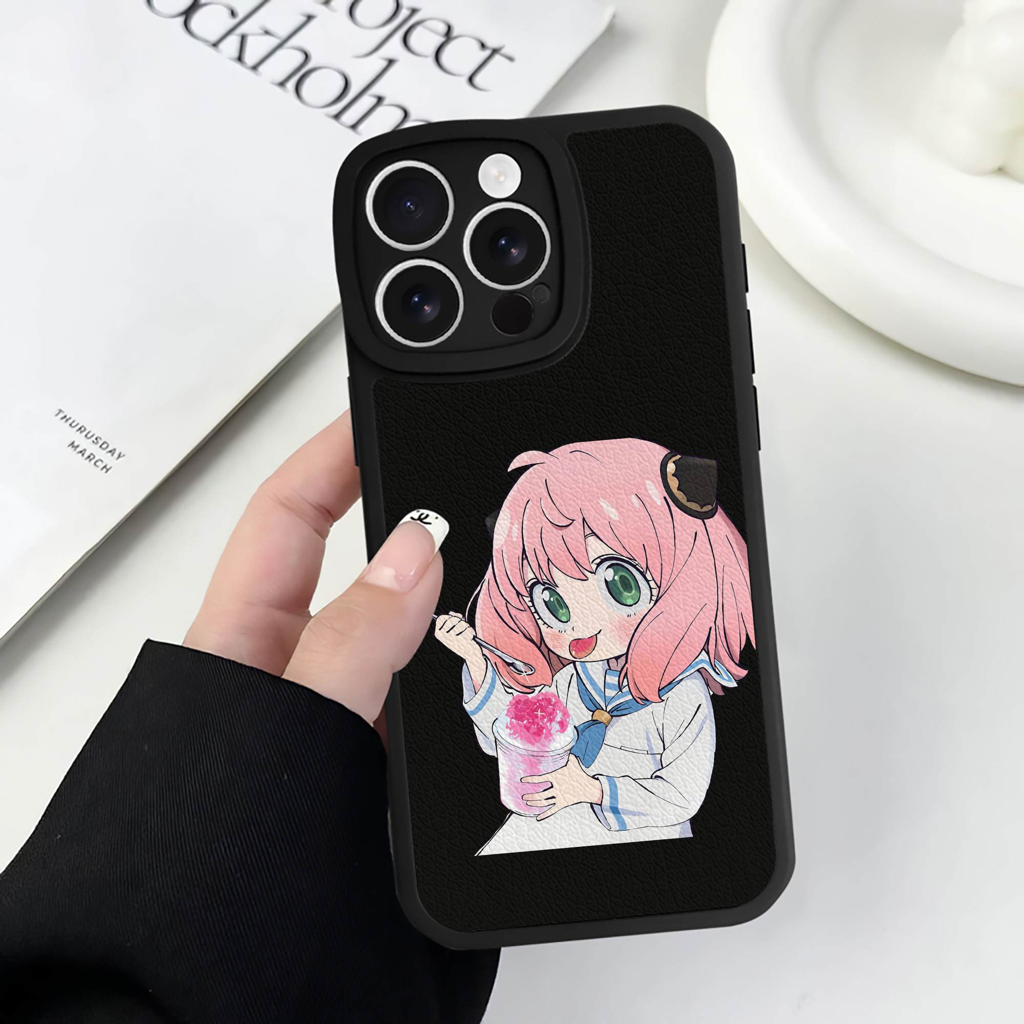 （画像用） SPY×FAMILY间谍家家酒 【iPhone 16シリーズ対応】シリコンスマホケース（レザー調） 材質：シリコン
